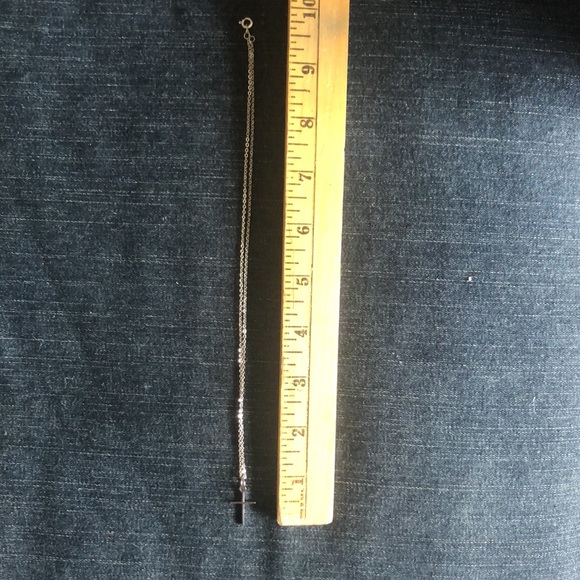 Delicate cross silver tone necklace - Picture 4 of 4